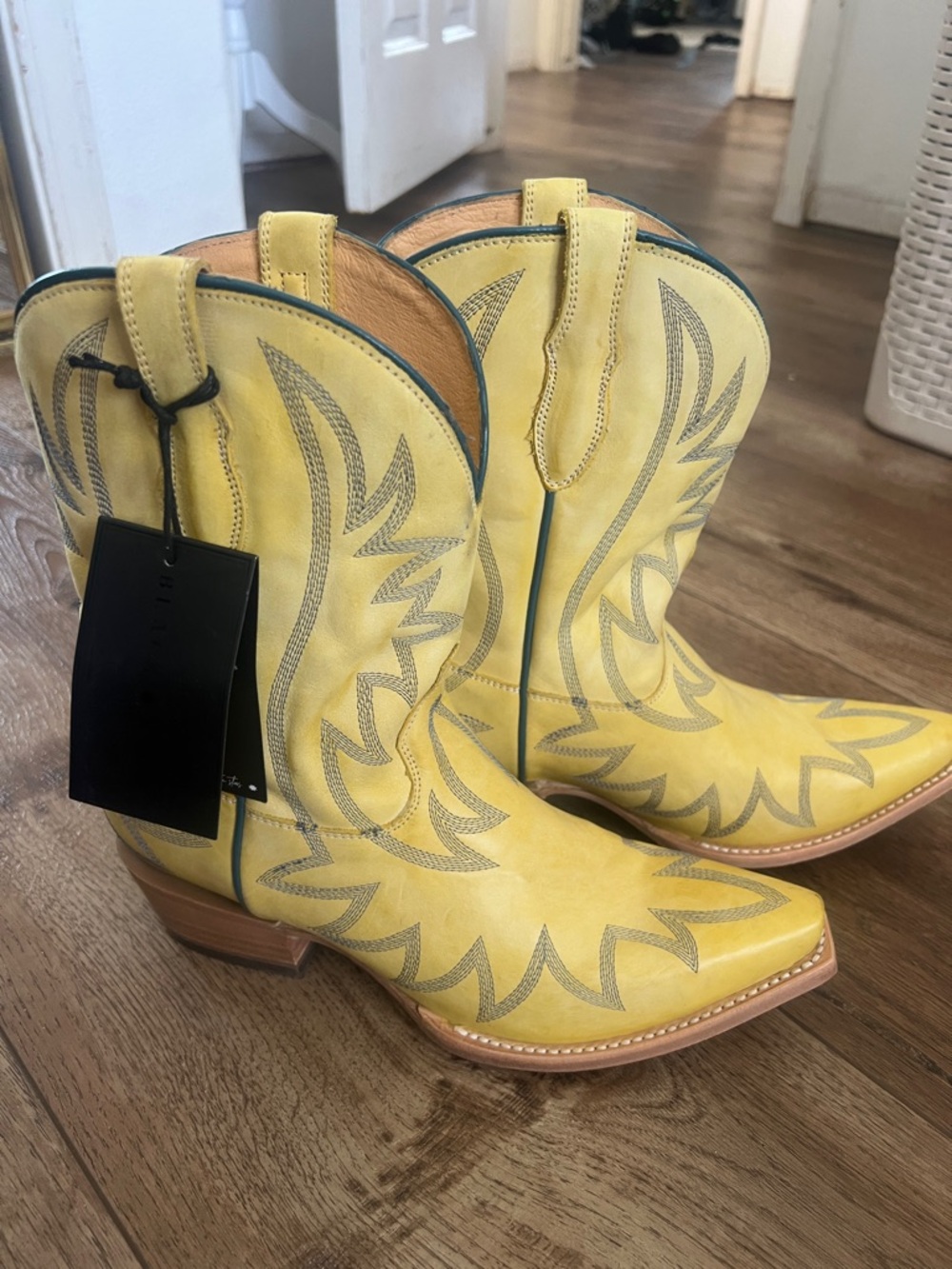 Black Star Palamino Cobalt Electra booties 10 NWT